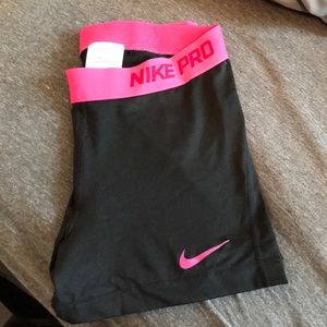 🌸🌸WORN ONCE🌸🌸  Nike Pro